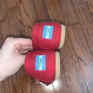 Never worn - TOMS red